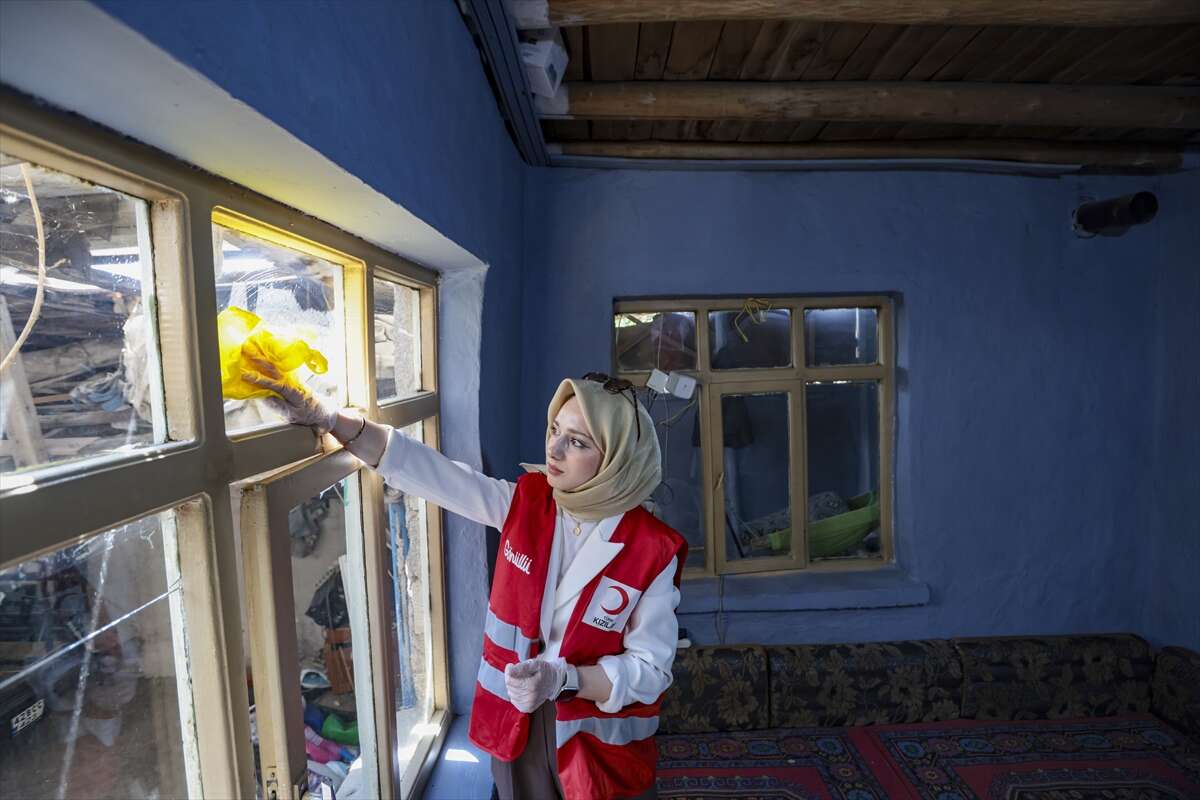 Konya’da engelli kız ve babasına yürek ısıtan dokunuş 8